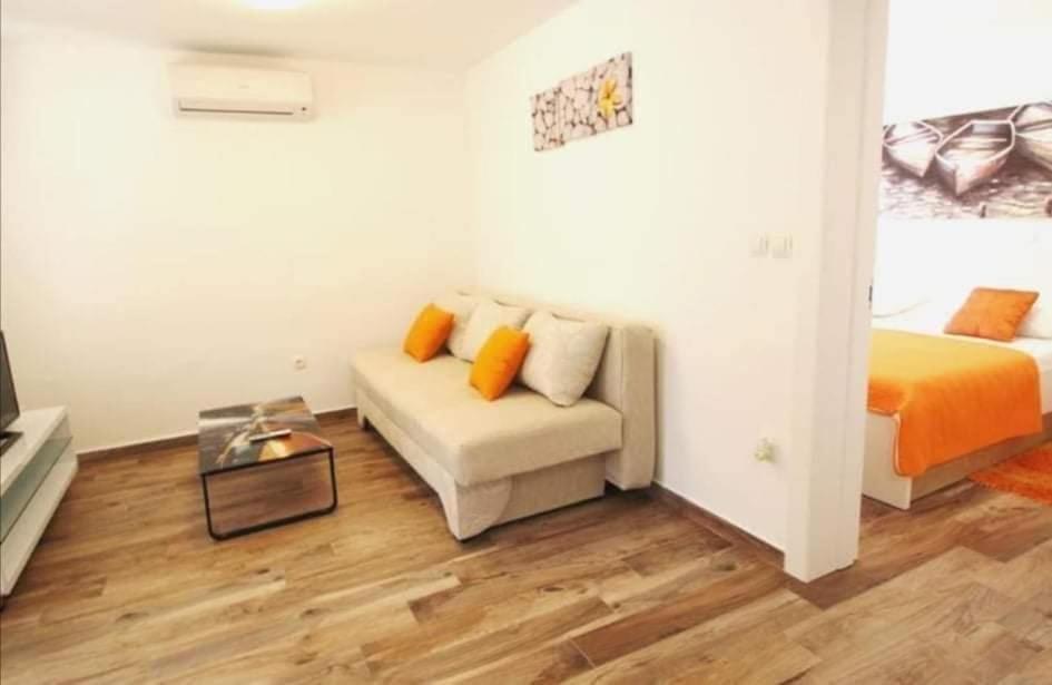 Apartments Buskulic Petrcane Exterior foto